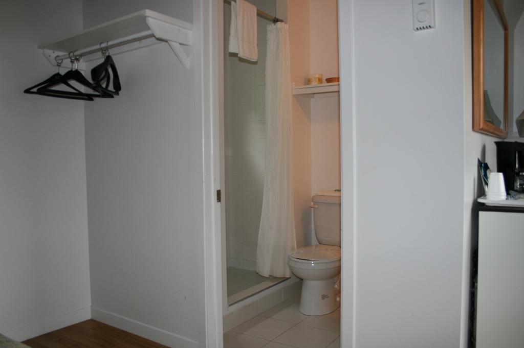 La Cuillere A Pot Otel Saint-Donat-de-Montcalm Oda fotoğraf