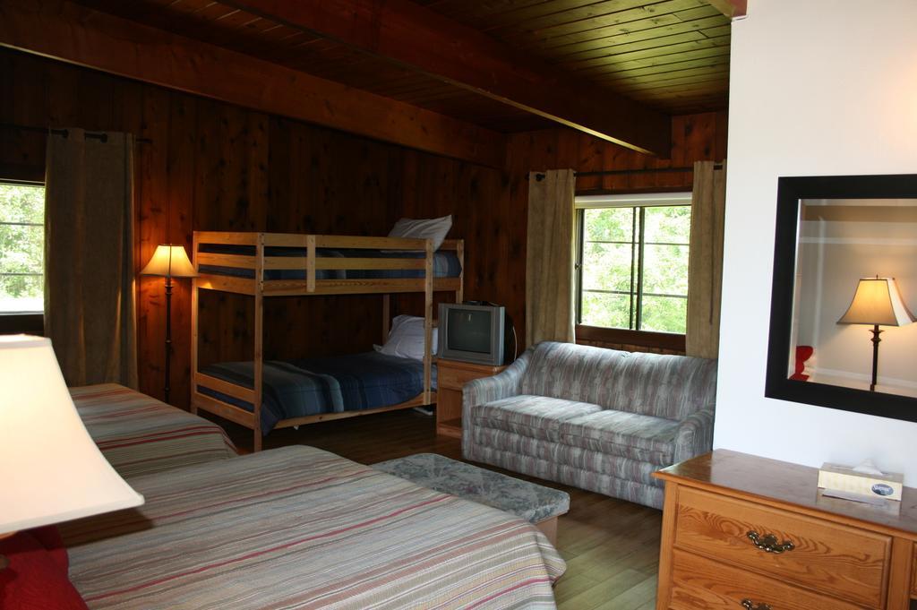 La Cuillere A Pot Otel Saint-Donat-de-Montcalm Oda fotoğraf